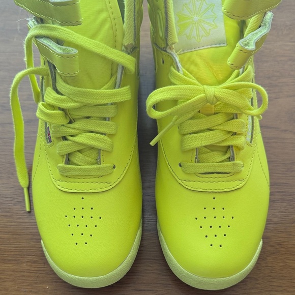 Reebok Women’s Sneakers - Bright Yellow - Picture 4 of 6